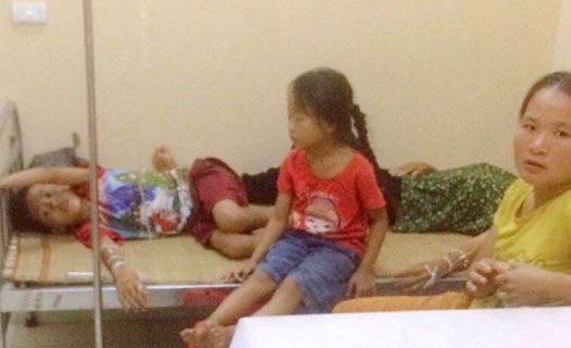 Thanh Hóa: Hơn 40 người nhập viện sau khi đi ăn cỗ mừng nhà mới
